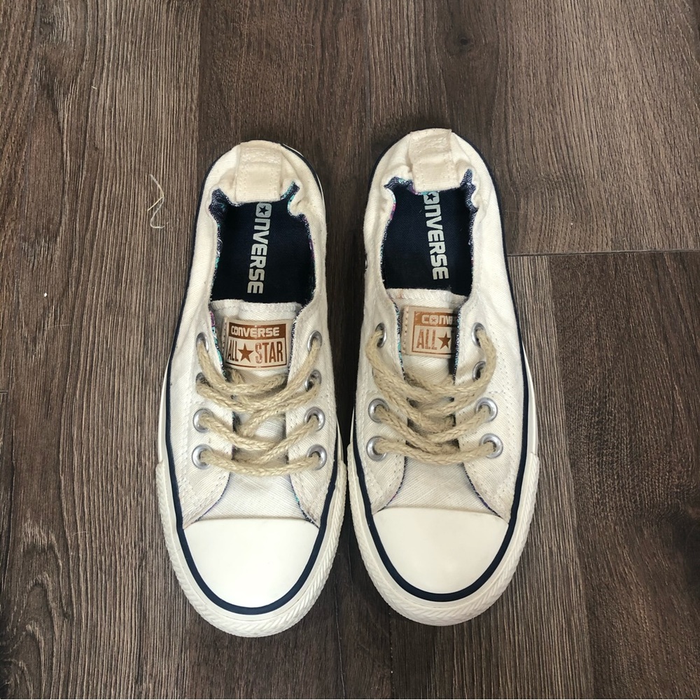 Converse cream color